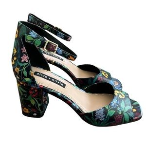 Alice + Olivia by Stacey Bendet Whitney Black Floral Heels Shoes Size EU38 US8